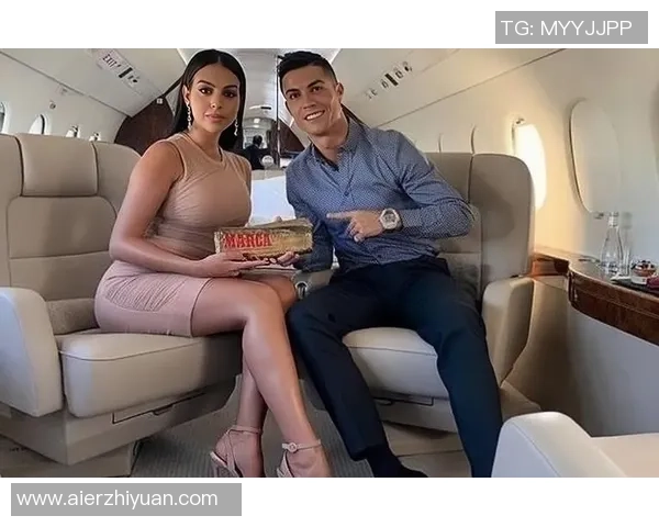 40岁C罗携未婚妻领奖,乔治娜钻石闪耀羡煞旁人,爱情事业双丰收的人生赢家! 40岁C罗携未婚妻领奖,乔治娜钻石闪耀羡煞旁人,爱情事业双丰收的人生赢家!